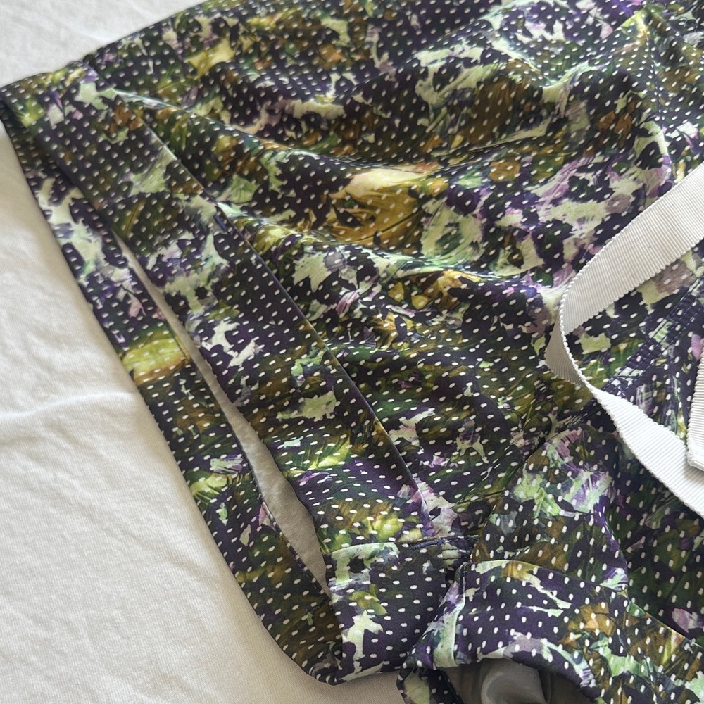 Lululemon Multicolor Patterned Shorts - Picture 4 of 10